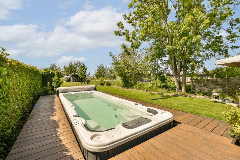 Hot Tub Deck Construction in Redmond, WA