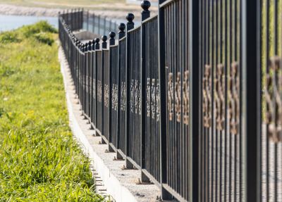 Metal Fence Construction in Kansas City, MO