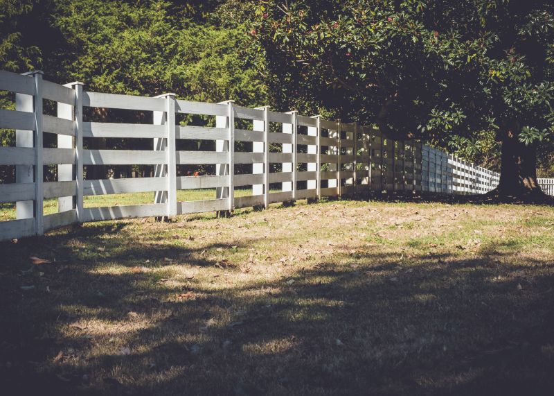 Rail Fence Construction in Pearland, TX
