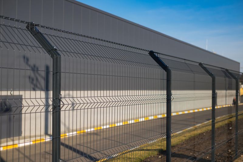 Steel Fence Construction in Des Moines, IA