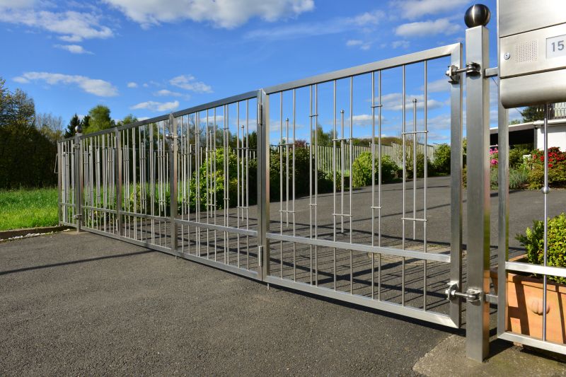 Steel Fence Construction in Pearland, TX