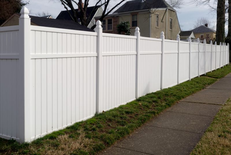 Vinyl Fence Replacement in St Louis, MO